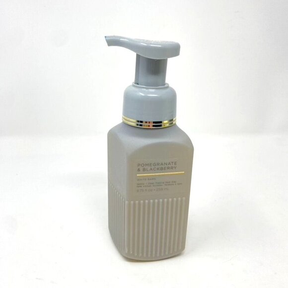 Bath & Body Works Pomegranate & Blackberry Gentle Foaming Hand Soap 8.75 Ounce - Picture 1 of 5